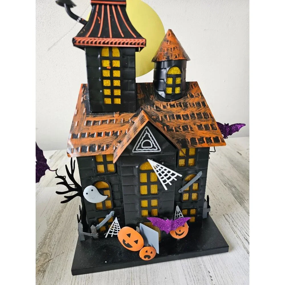 TMetal light up haunted‎ house Halloween moon ghost decor